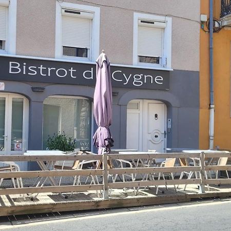 Logis Hotel Restaurant Le Cygne Yssingeaux Zewnętrze zdjęcie
