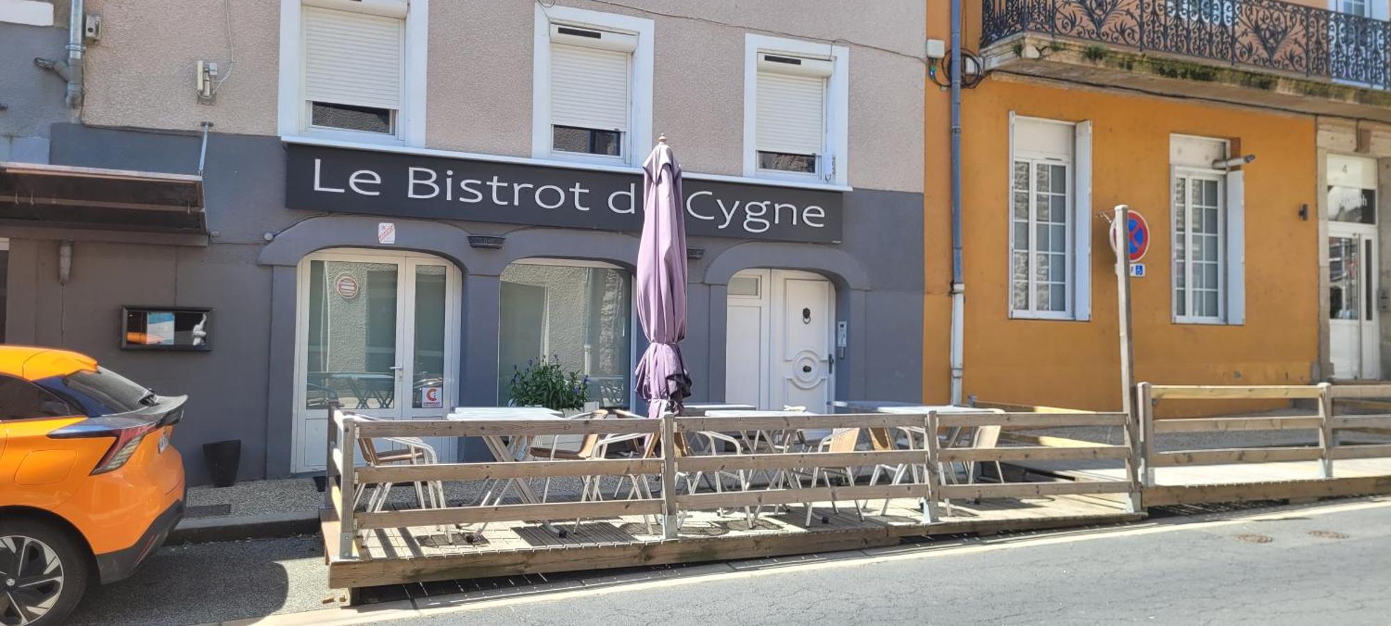 Logis Hotel Restaurant Le Cygne Yssingeaux Zewnętrze zdjęcie