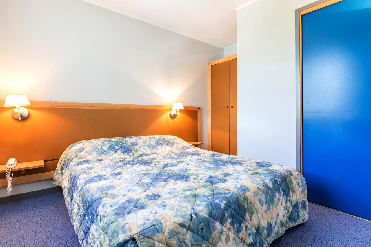 Logis Hotel Restaurant Le Cygne Yssingeaux Zewnętrze zdjęcie